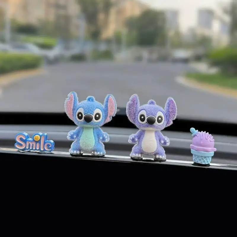 

Новинка 2026, декоративные украшения для приборной панели автомобиля, украшения для дисплея автомобиля, милые куклы с героями мультфильмов, женские автомобильные праздничные подарки