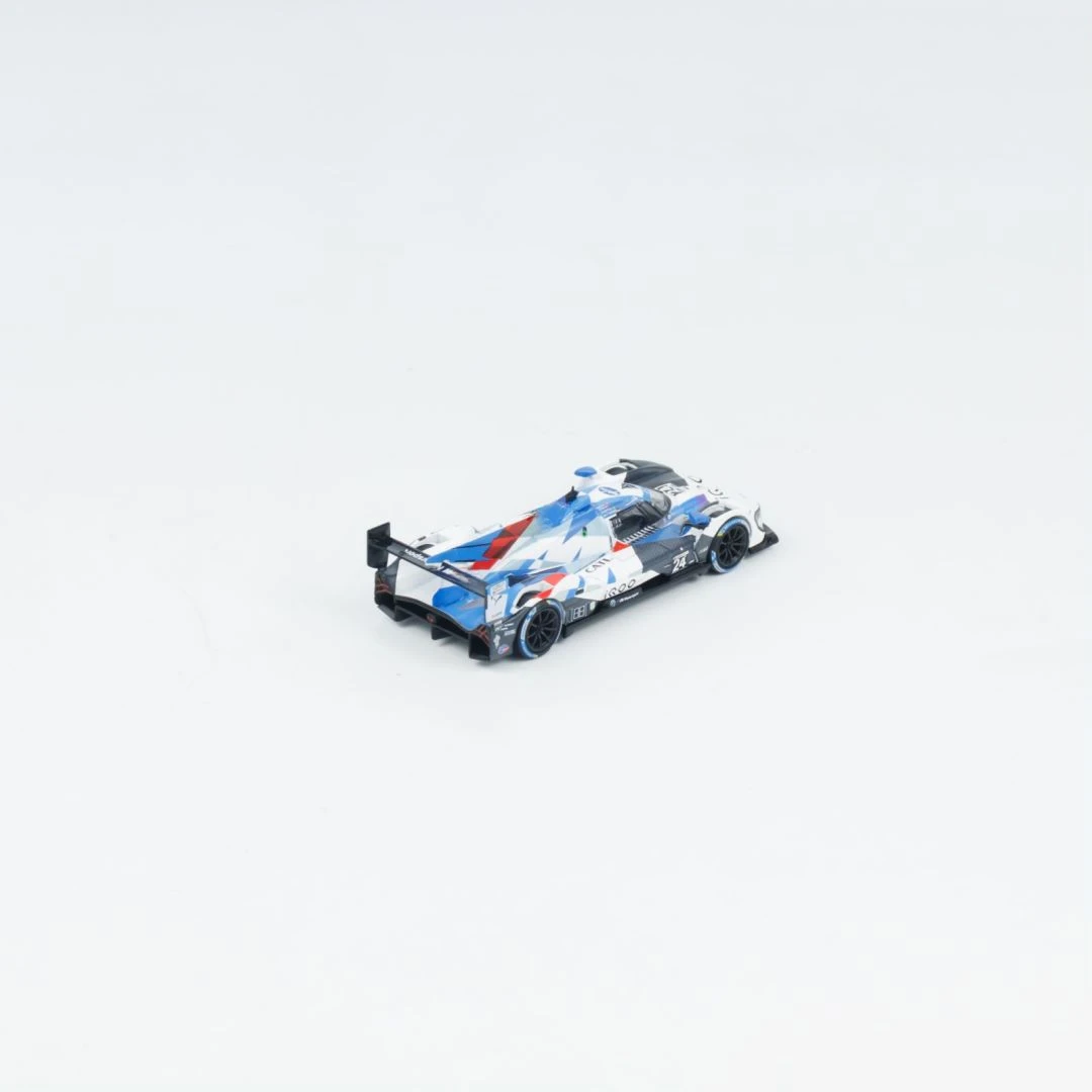 Modèle de voiture hybride MINIGT, V8 GTP #24, 1:64