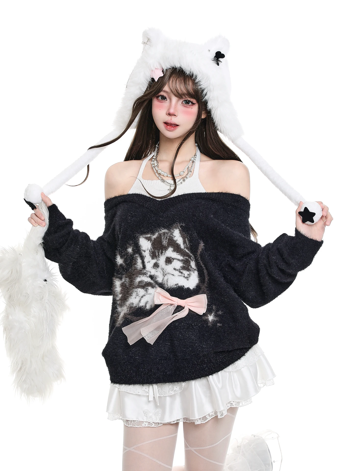 Cute  Soft Beaver Velvet V-neck Sweater Women's Autumn Winter Loose Shoulder Bared Top Sweet Style Online Exclusive