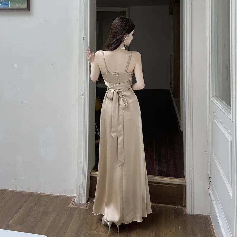 Vintage Satijn Strappy Kriskras Champagne-gekleurde Bodycon Jurken Voor Vrouwen Plooien Slanke Hotsweet Halter Jurk Avondjurk Gewaad