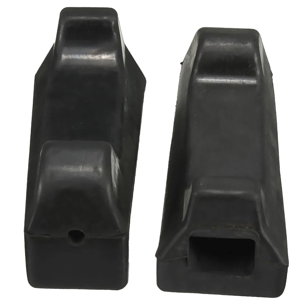 Anti Slip Durable Rubber Footrest Footpegs Motorcycle Parts Replacement Floorboards for Yamaha YBR125 Rider Use