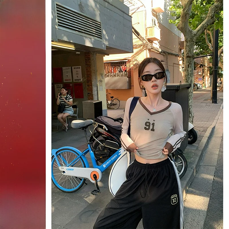 

Летняя трация Чжан Beibei шерстяная корейская милая пряная женская футболка с v-образным вырезом и принтом номеров, облегающая женская футболка, повседневная