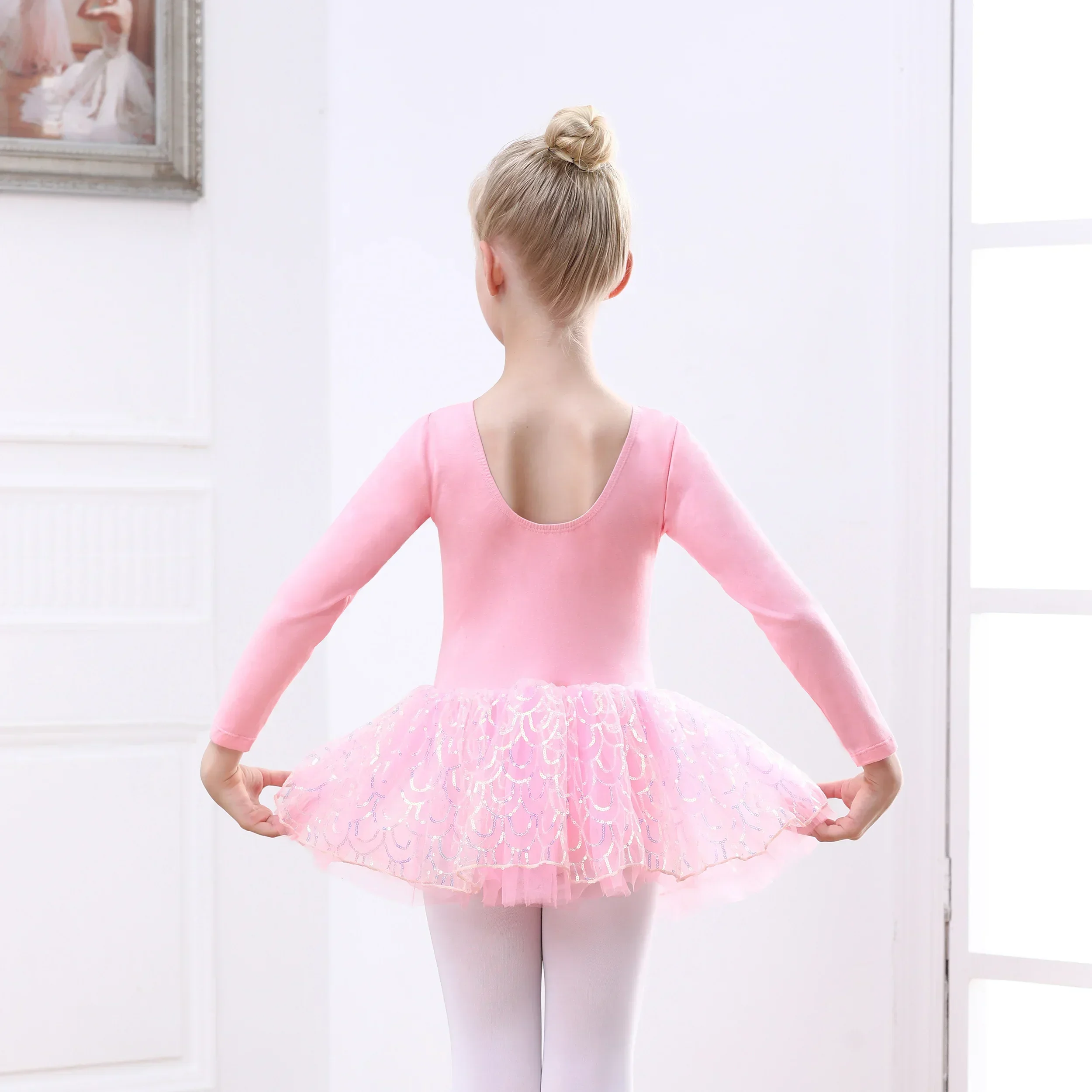 

Girls Dance Tutu Leotard for Ballet Long Sleeve Sparkly Sequins Dance Dress