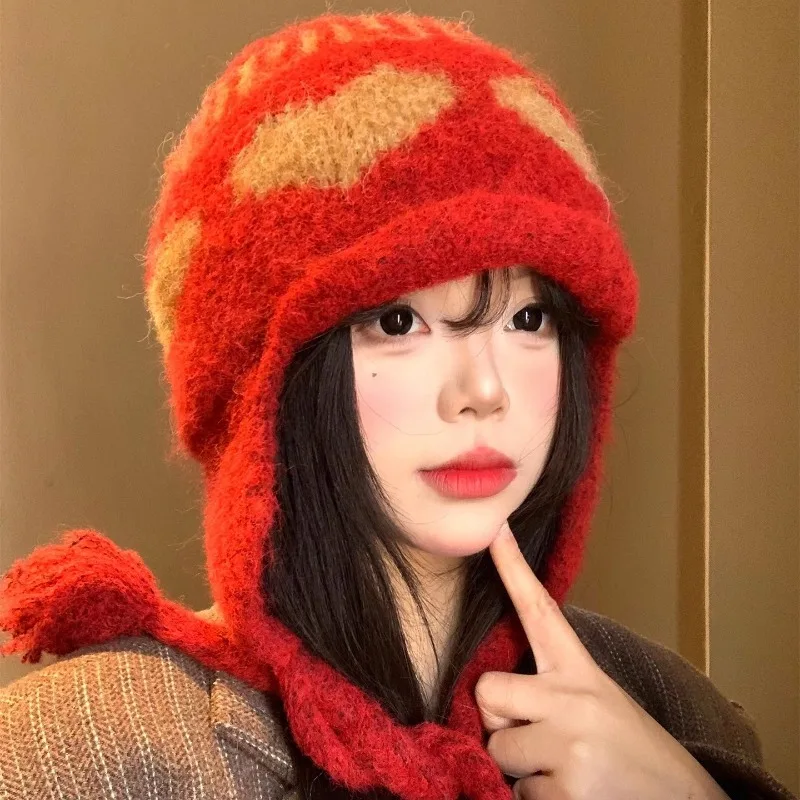 Niche Designer Love Jacquard Knitted Ear Protection Beanies for Women Winter Travel Warm Versatile Retro Braided Pilot Hats