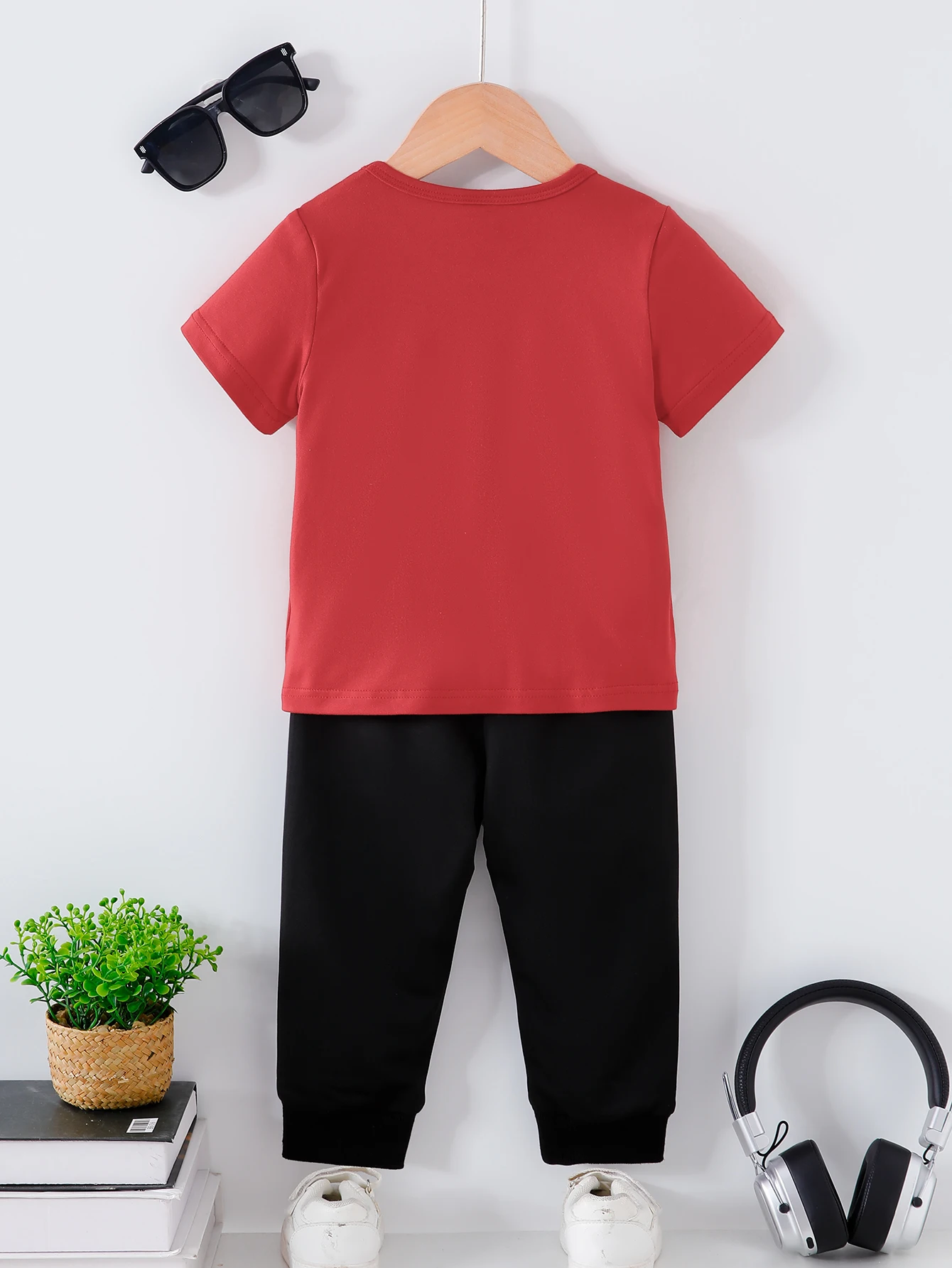 Summer New Children's Red And Black Color Block Sports Suit Active Kids' Fitness Outfit Casual Sportswear for Boys And Girls