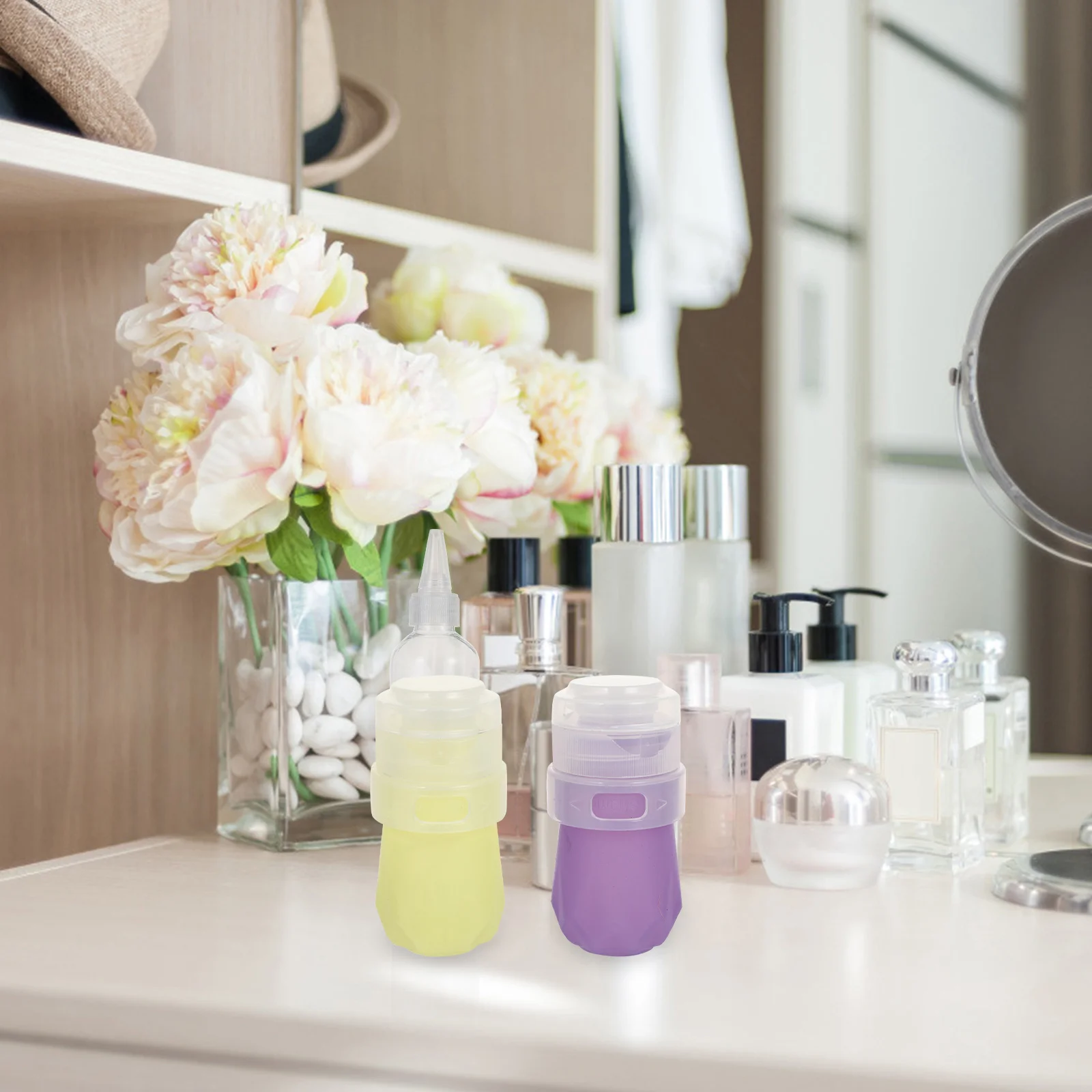 

4Pcs Silicone Travel Bottles Leak Proof Lotion Shampoo Containers Portable Squeeze Dispensers for Outdoor Travel Toiletries