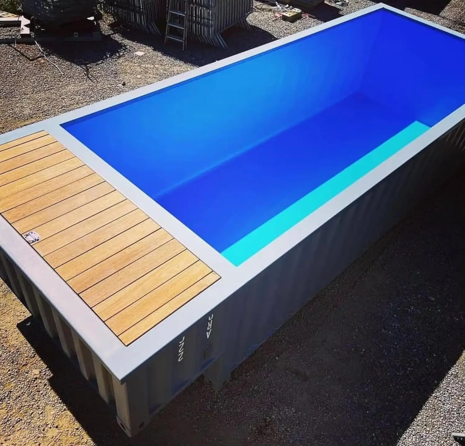 Luxury 10ft 20ft 40ft Container Pool Modular Above Ground Pool, Versatile, Easy DIY Installation, Suitable for Outdoor Space