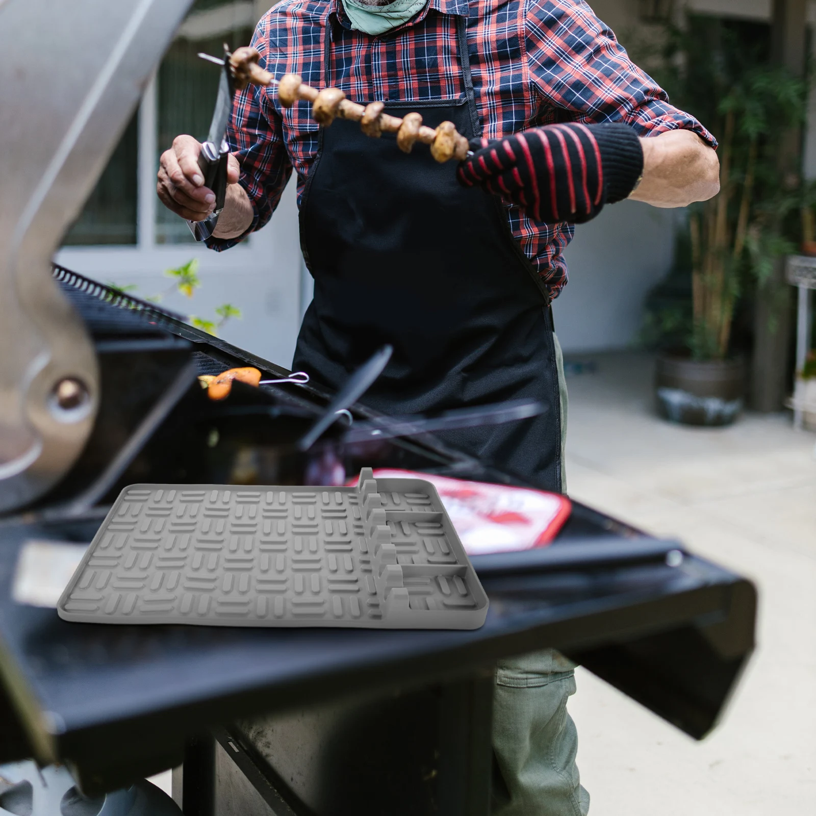 

Silicone Grill Side Mat Heat Resistant Bbq Tools Storage With Compartments For Spatulas Tongs Brushes Outdoor Grill