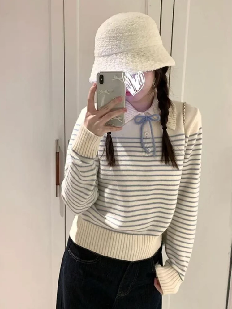 

Длинный женский свитер в корейскую полоску с эстетическим воротником и галстуком-бабочкой, мягкий уютный вязаный топ, модная осенне-зимняя одежда
