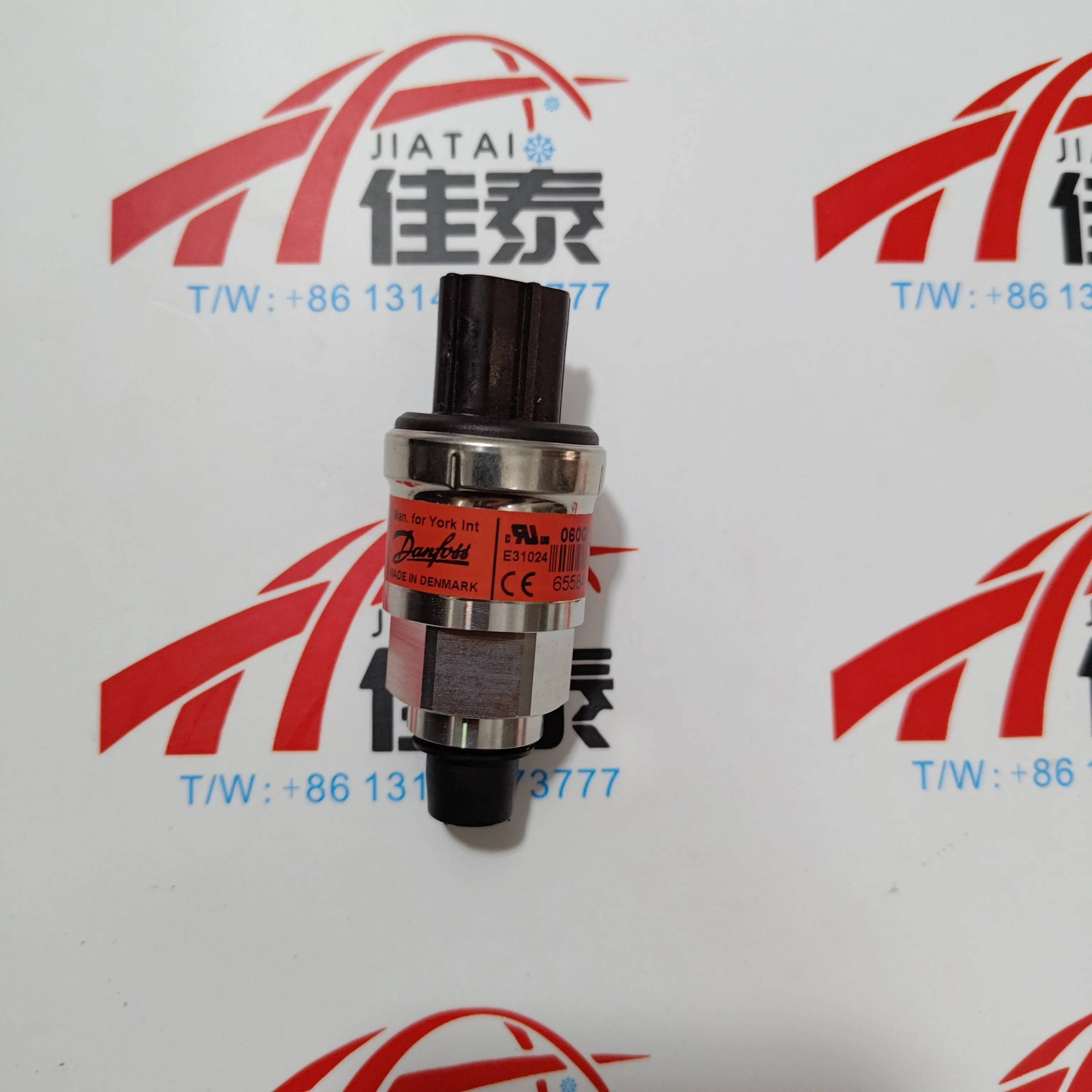 Specifications ; Model, 025-28678-006 ;  ; Type, Pressure Flow Sensor ; Color, Gray ; Country of Origin  025-28678-113
