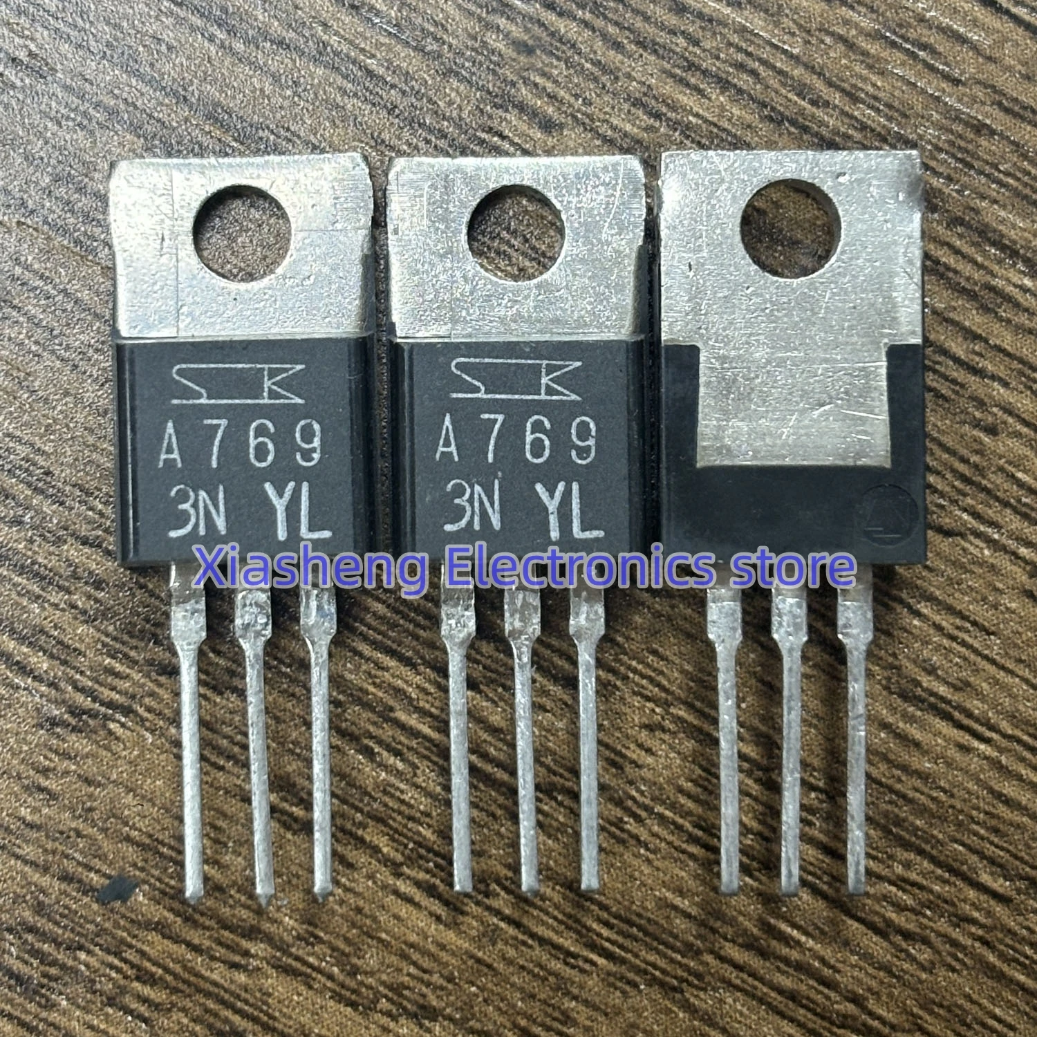 

New Original 10Pcs 2SA769 A769 TO-220 Transistor In Stock Good Quality