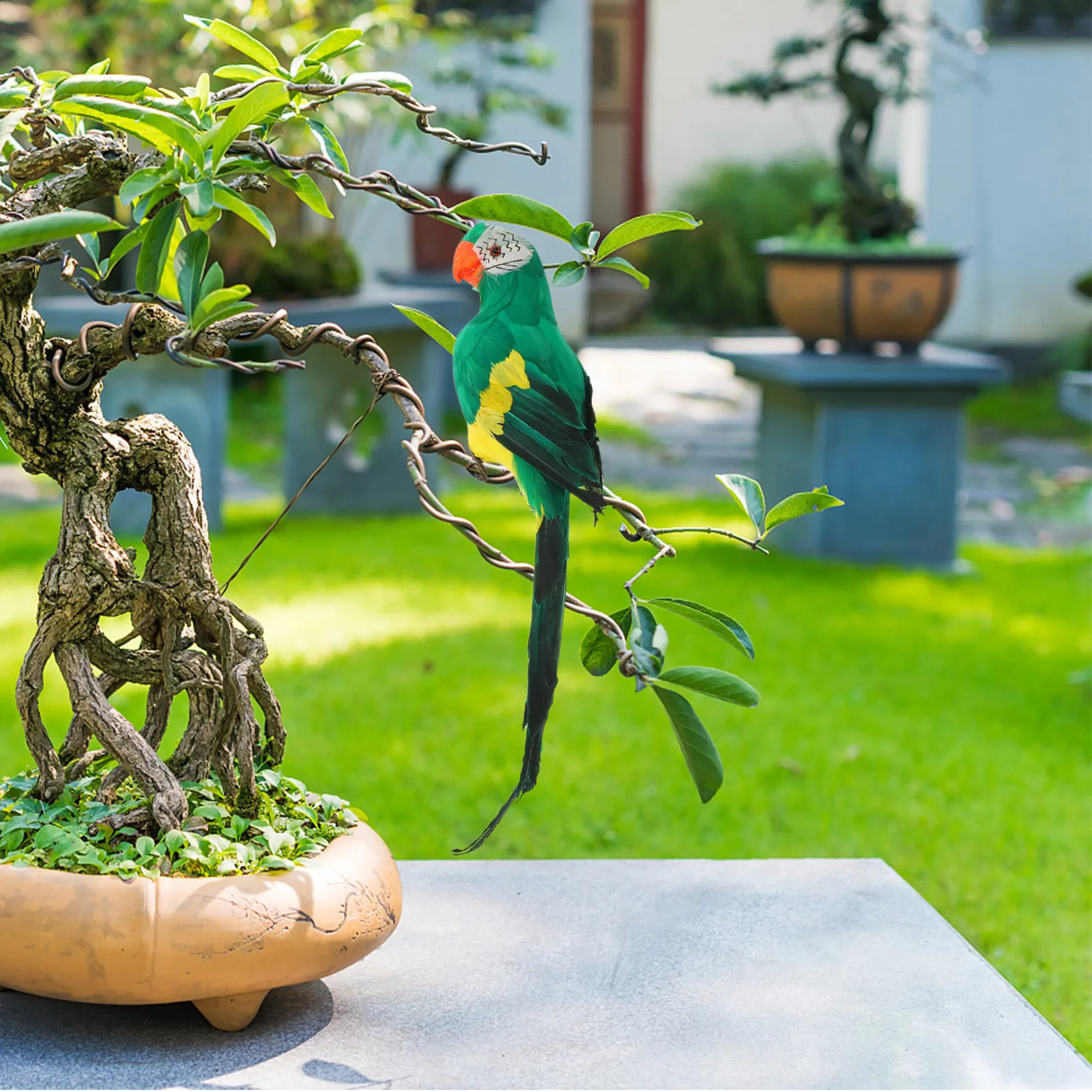 

Large Lifelike Artificial Parrot Feathered Decoration 45Cm Realistic Bird Sculpture Simulation Parrot Prop Indoor Outdoor Garden