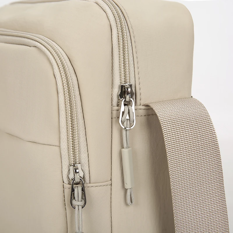 Herren-Umhängetasche aus Nylon, lässige Pendler-Outdoor-Mode-Schultertasche, wasserdichter Rucksack im Street-Style, einfarbig – Detail 22