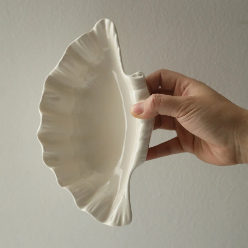 クリエイティブなクリーム色の3Dシェルレトロなセラミックプレート収納プレートスナックプレートセット