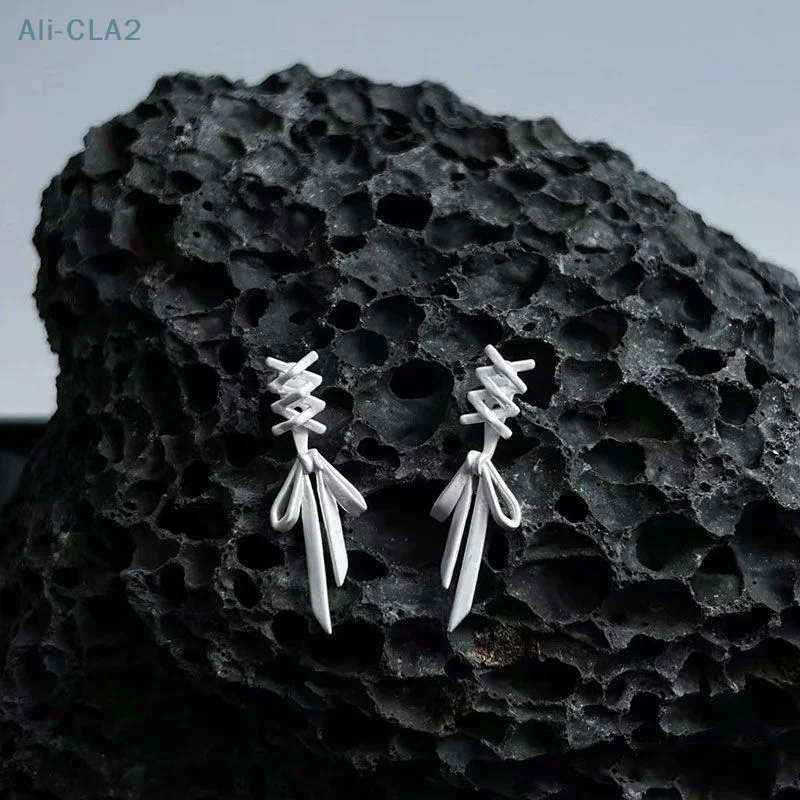 [YA] 1 زوج القوطية اكسسوارات الشرير التعادل القوس أقراط فضية اللون الصليب سبيكة شرابة كول استرخى القرط للنساء مجوهرات هدية