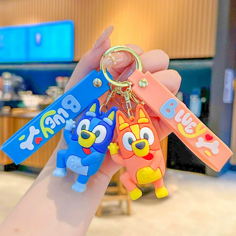 Bluey أنيمي نموذج لجسم الدمى المفاتيح الإبداعية لطيف البنغو حقيبة الملحقات على ظهره تزيين مُثبت الهاتف الشنق اللعب هدية