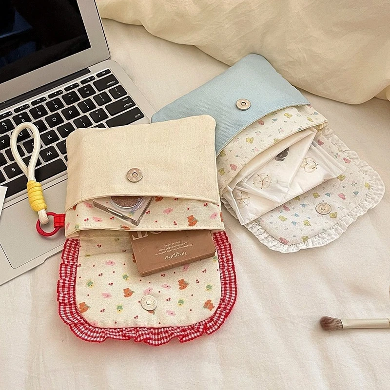 Portable Cosmetic Pouch Kawaii Cartoon Lipstick Photocard Storage Bag Girl Cloth Earphone Case for Students Adults Cute Holder view 4