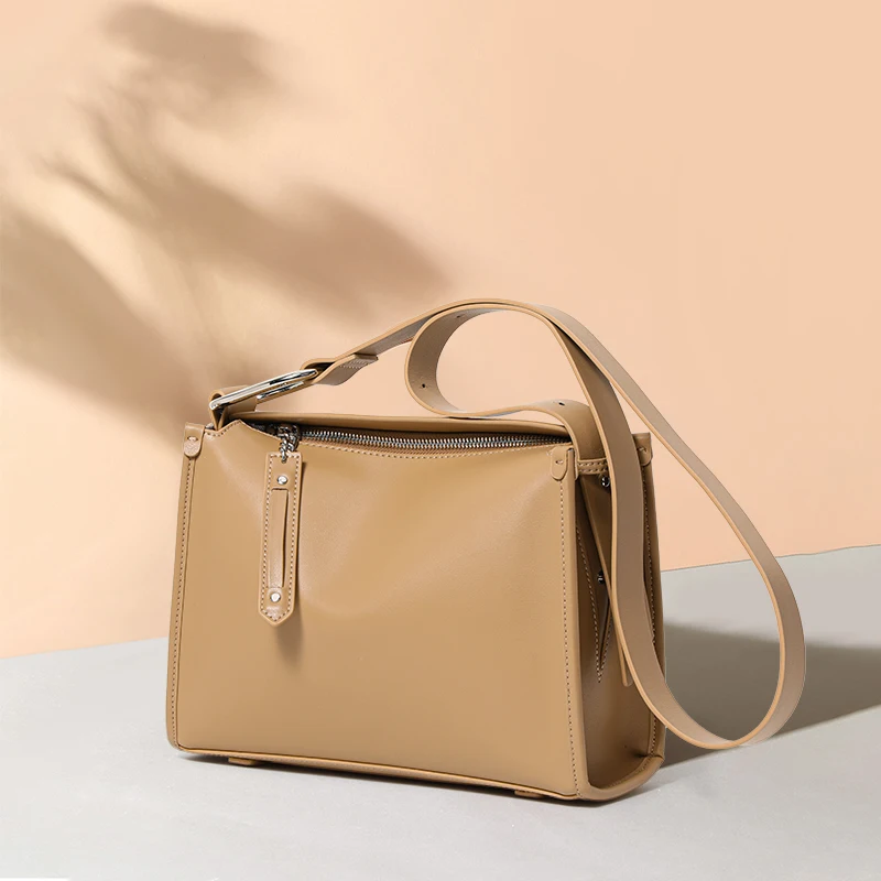

Genuine Leather Women's Crossbody Bag 2026 New Style, Niche High-End Sense Ladies Shoulder Bag, Mom Bag