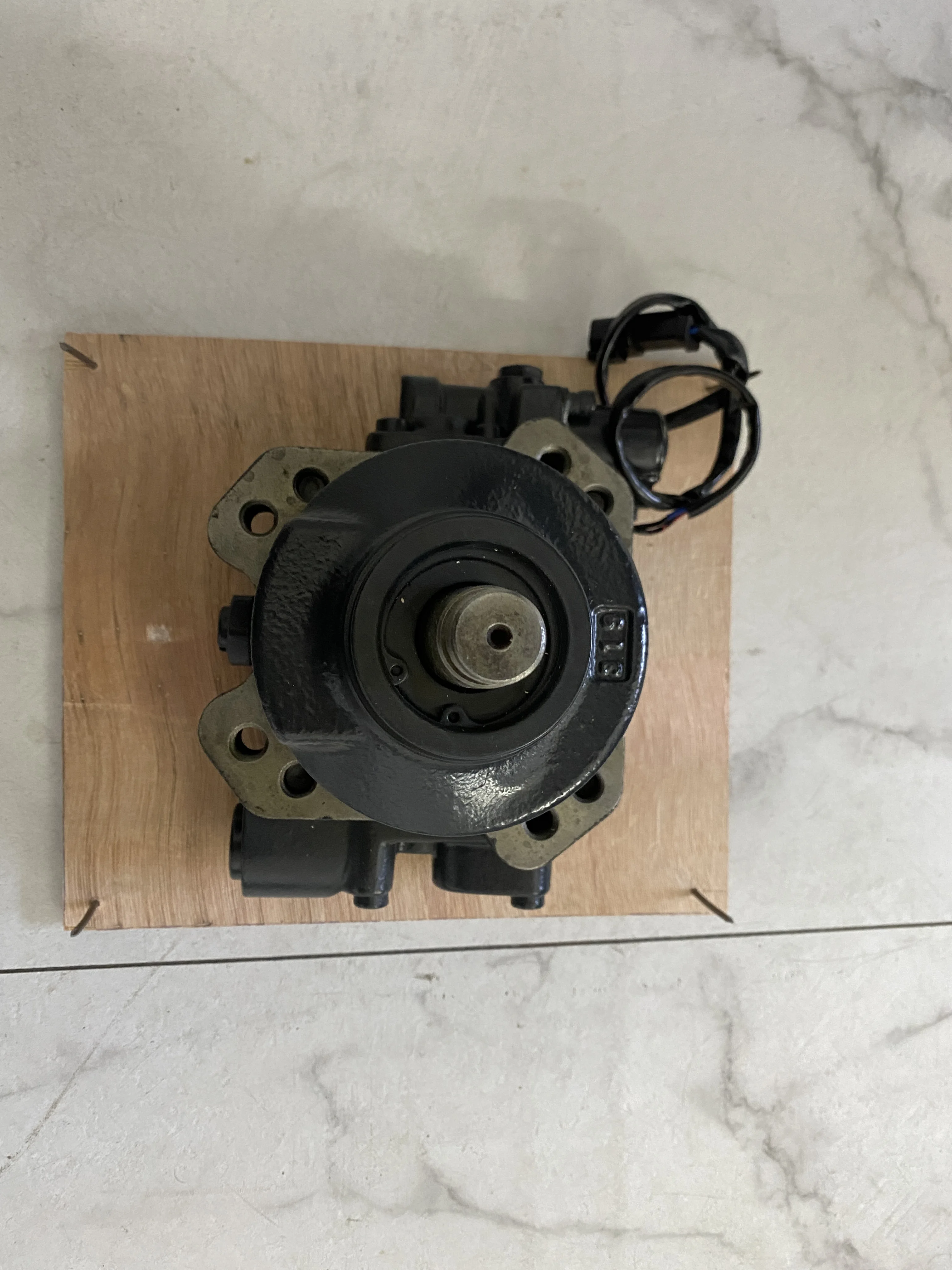 Construction Machinery Parts D65 WA430-6 D65EX-15 D65PX-15 fan motor 708-7S-00350 708-7S-00550 708-7S-00351 fan motor assy