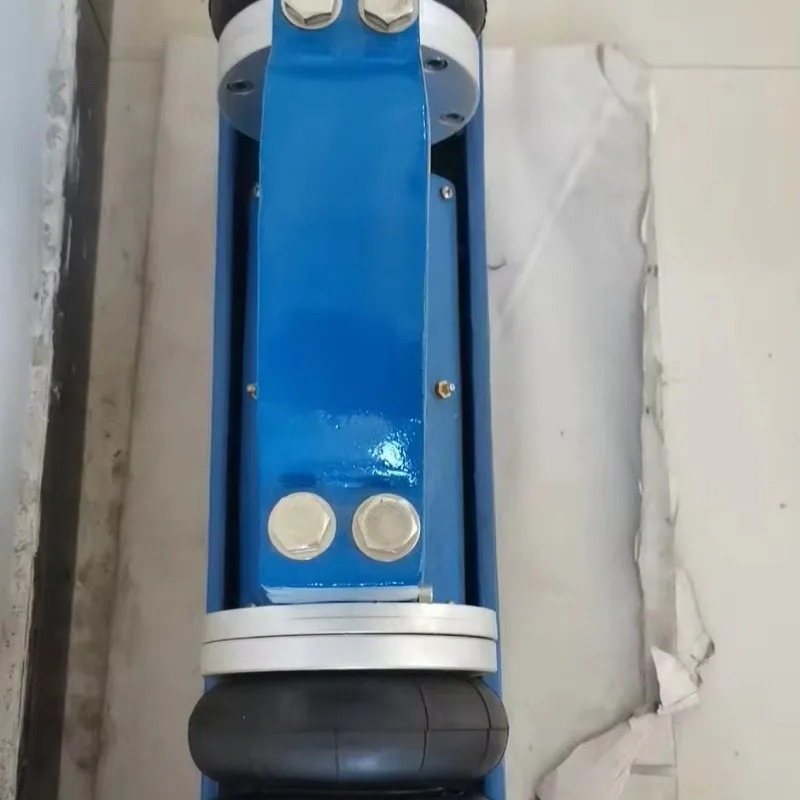 

Automatic papermaking felt tensioner for papermaking