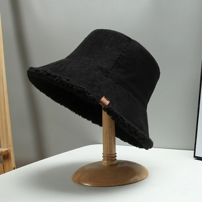 Windproof Fashion Fisherman's Hat  Plush Autumn and Winter Splicing Warm Worn on Both Sides Lamb Hair Leather Label