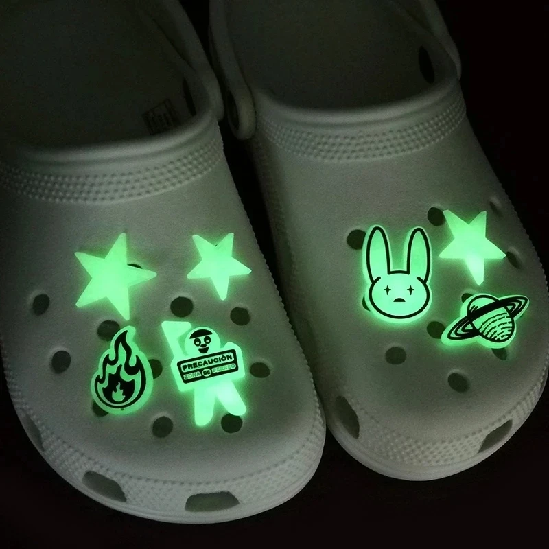 Hot Sale 1pcs PVC Shoe Charms Luminous Black White Dinosaurs Accessories DIY Shoes Buckle Decorations For Kids X-mas Gift