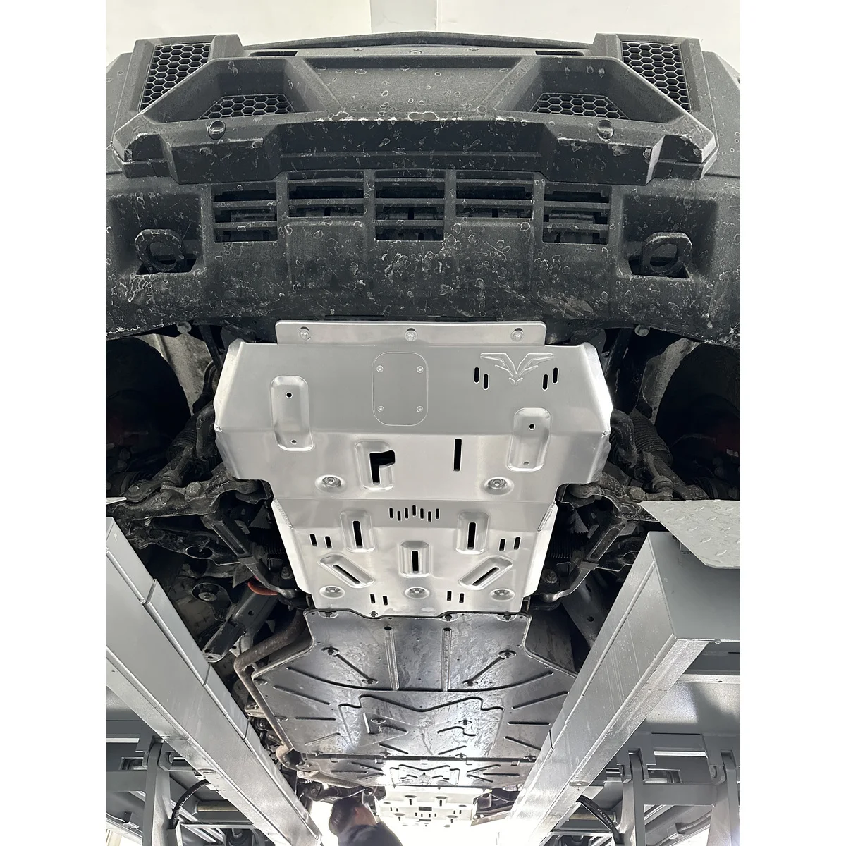 

Customized Production of 8mm Aluminum Magnesium Alloy Bottom Guard Plate Accessories Suitable ForDONGFENG MOTOR 917