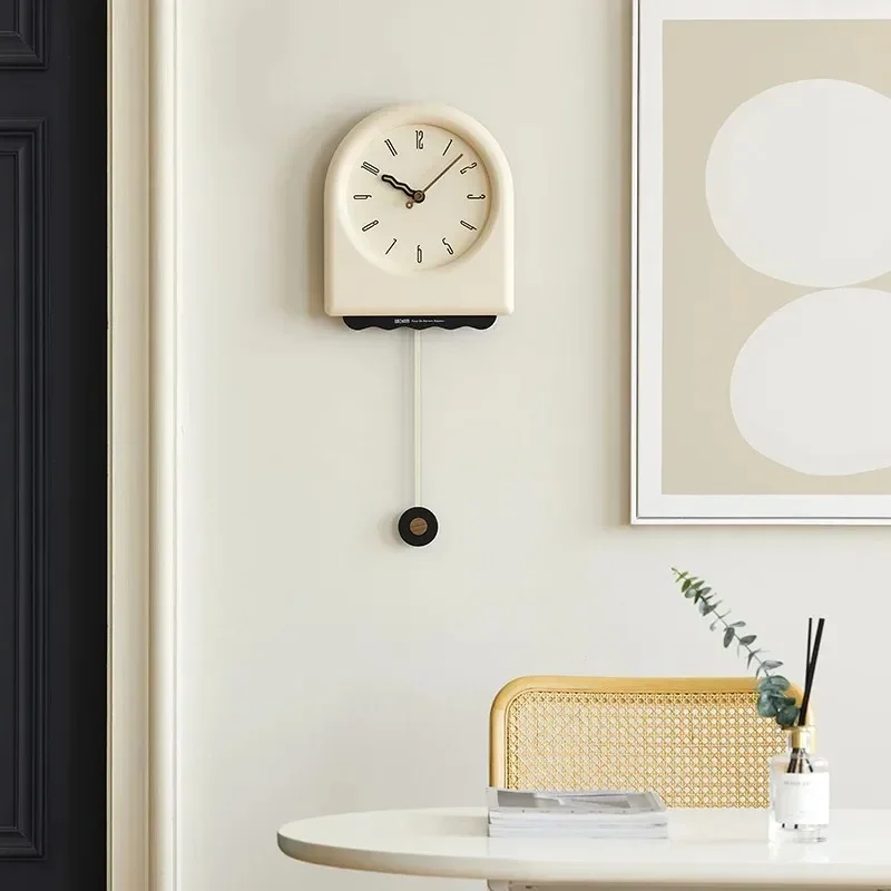 

MOMO 2025 New Korea Cream Style Wall Clock Living Room Clocks Home Decor Digital Clocks Modern Design Swinging Pendulum Clock