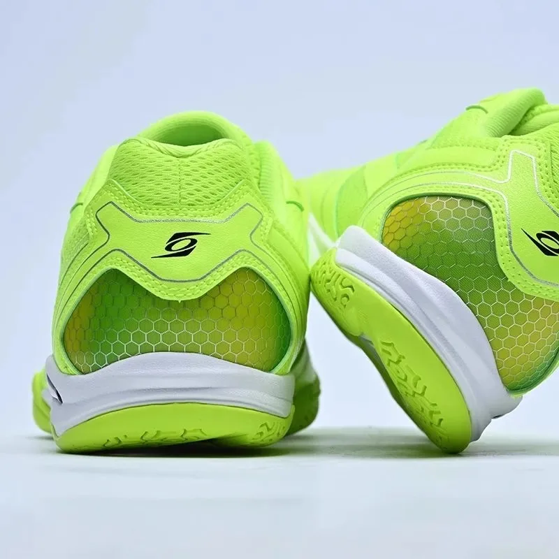2025 Tafeltennisschoenen Sportschoenen voor heren en dames Comfortabele professionele veldschoenen Antislip badmintonschoenen