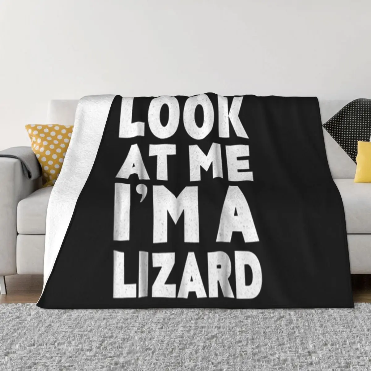 Original Look At Me Im A Lizard Halloween Costume On Sale Autumn Man Party Hip-Hop Halloween Throw Blanket