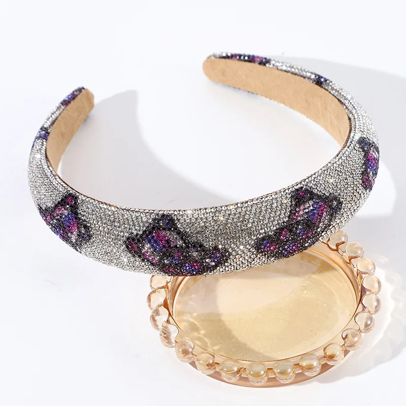 الأزياء الأوروبية والأمريكية الرجعية الدب كامل الماس الإسفنج عقال الشعر التبعي للنساء