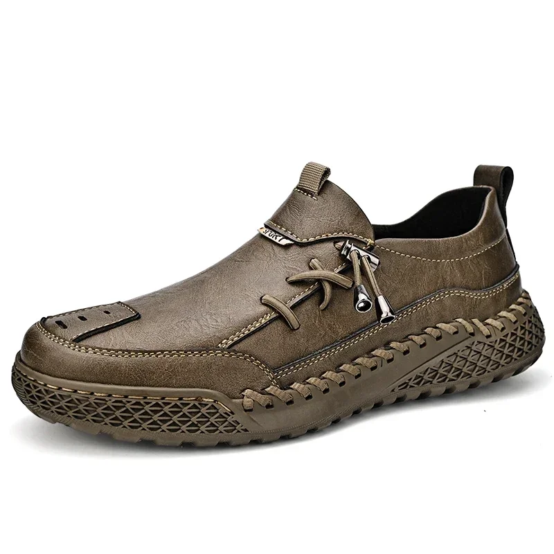 Nuove scarpe da uomo all'aperto mocassini alla moda scarpe Casual fatte a mano leggere morbide scarpe da barca traspiranti piatte mocassini Sneakers da uomo