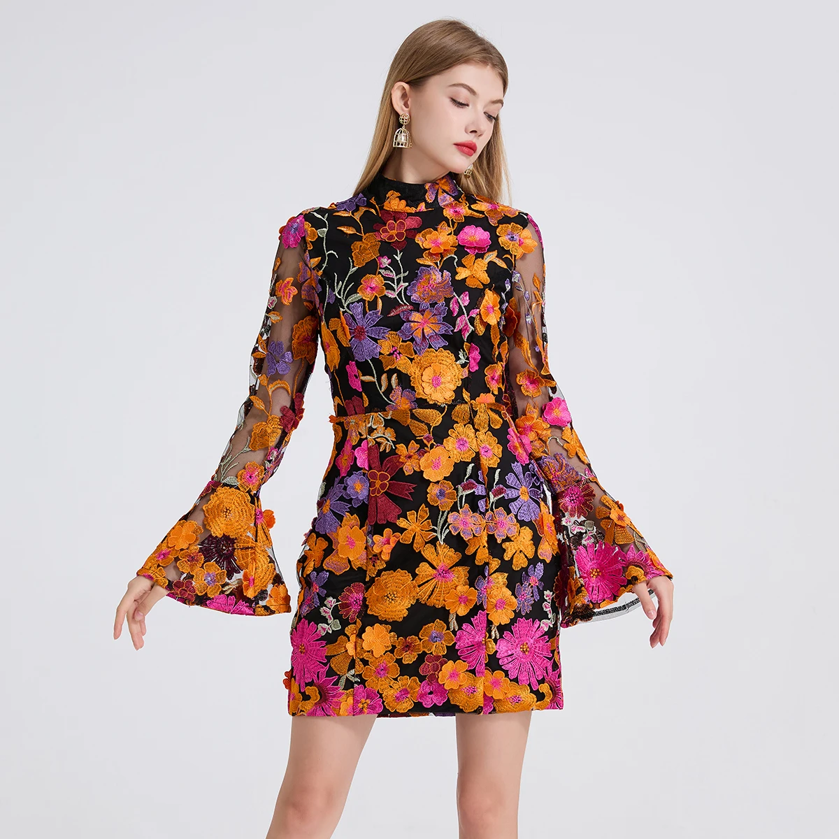 فستان صيفي فرنسي فاخر ثلاثي الأبعاد مطرز بالزهور من الدانتيل للحفلات الراقصة للنساء بأكمام طويلة مضيئة للحفلات والعطلات فساتين صغيرة