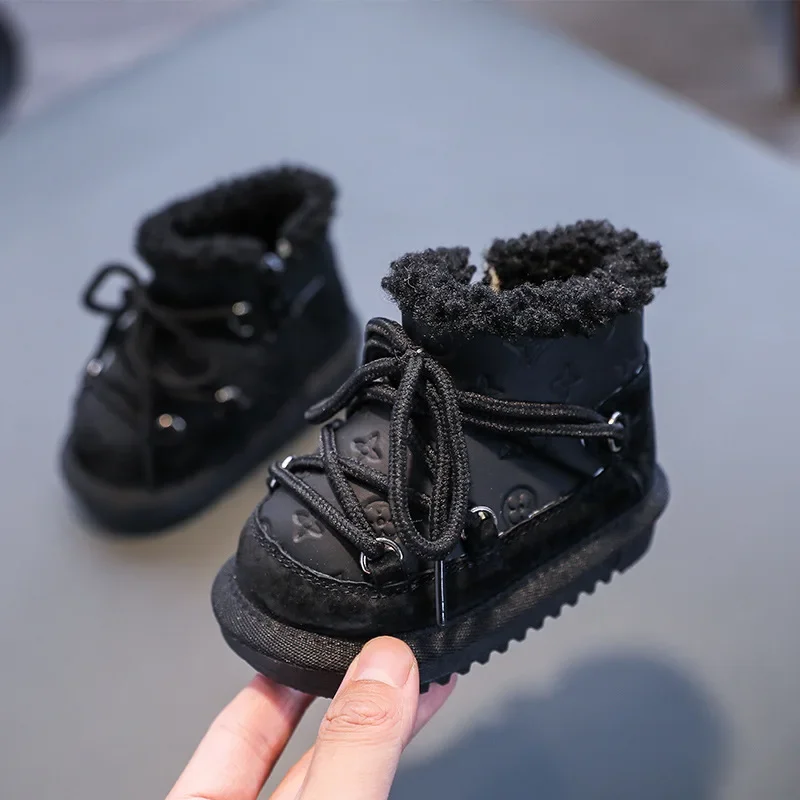 2024 New Winter Baby Boots Warm Plush Rubber Sole Toddler Kids Sneakers Infant Shoes Fashion Little Boys Girls Snow Boots