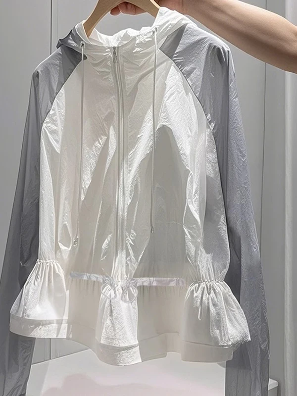 

Высококачественная европейская летняя одежда 2024, новая белая верхняя одежда с капюшоном и защитой от солнца, легкая дышащая антивозрастная женская...