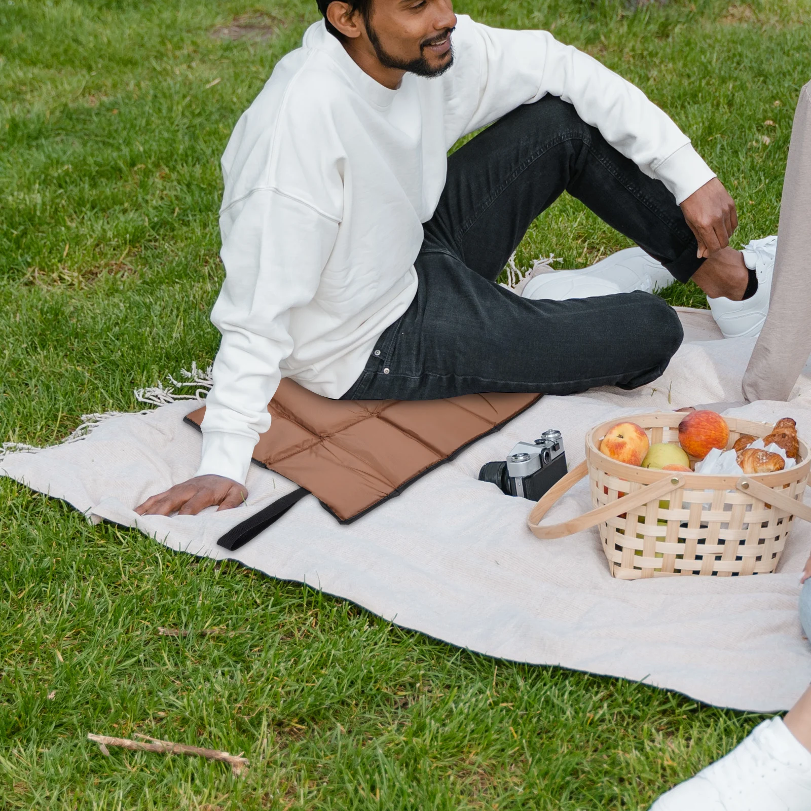 

2 Pcs Foldable Camping Foam Seat Cushion Oxford Cloth Non Slip Chair Pads Reusable Picnic Mat Dining Pad Outdoor Hiking Hunting