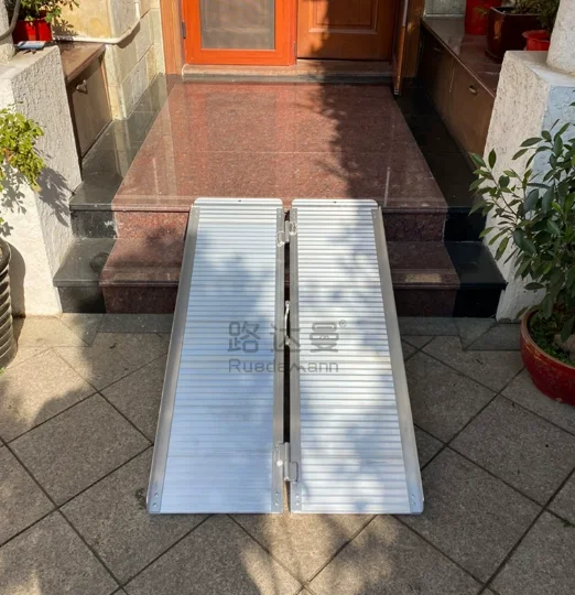 Portable Mobile Wheelchair Step Ramp Plate, Accessible Loading Unloading Pad for Wheelchairs & Flatbed Carts