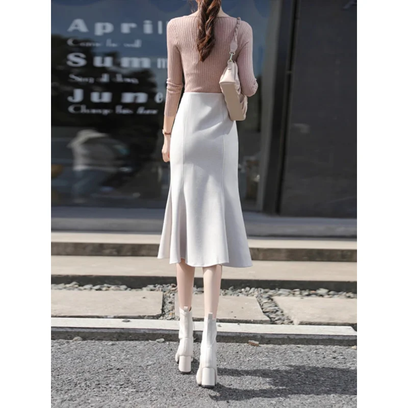 Woolen Young Fishtail Skirt for Women2024Autumn and Winter New High Waist Niche Skirt Small Thickened Slimming Winter Skirt