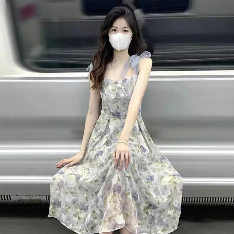 

Платье на тонких бретельках, французская ниша, стиль масляной живописи, сказочный супер-фея Мори, перерыв на чай, платье с завязкой на талии, платье с цветочным принтом