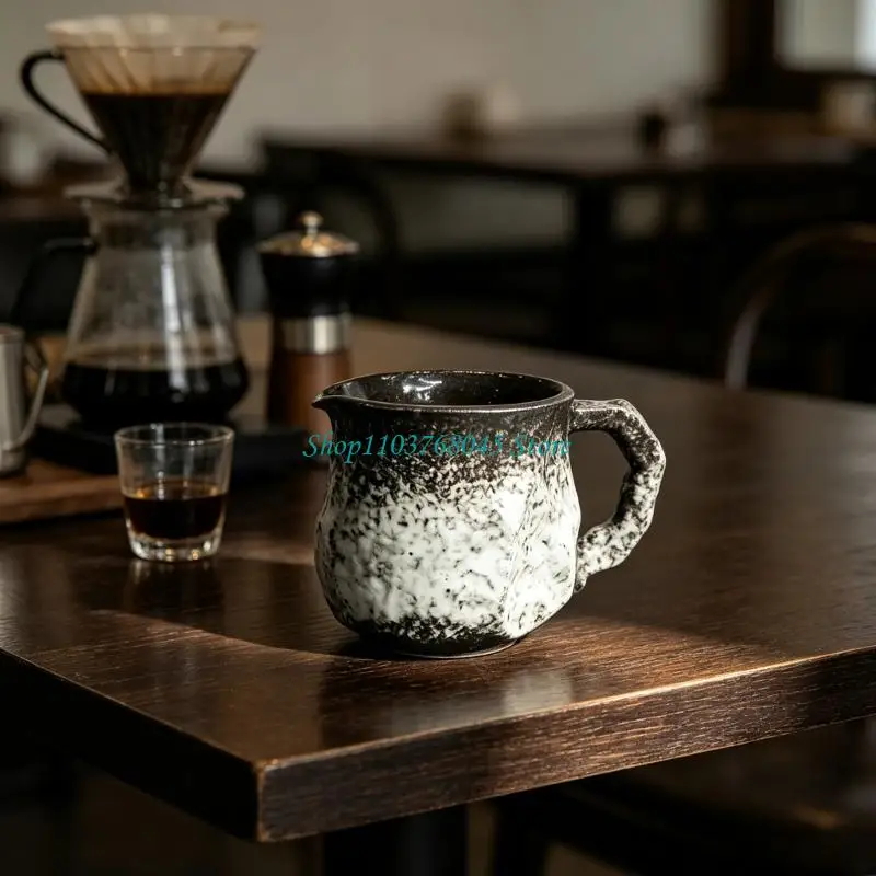 R53F Ceramic Small Coffee Server with Faceted Handle for Daily Home Coffee Use
