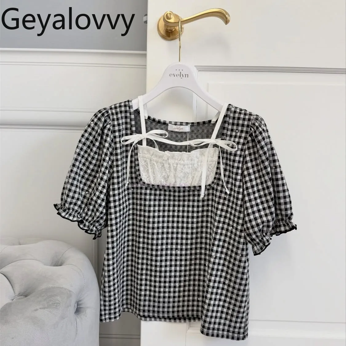 

Japanese Fake Two-piece Splicing Sweet Cute Lace-up Top Summer New Versatile Cotton-woven Nail Drill Short-sleeved T-shirt