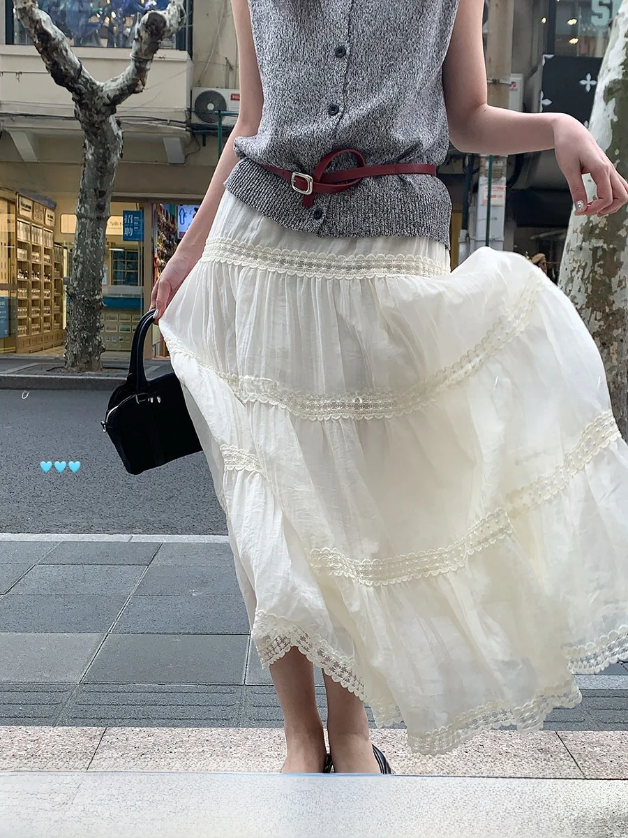 

Юбка миди Sinbounboun с кружевными вставками и эластичной талией, А-силуэт, женская, средней длины, многоярусная, из полиэстера, с цветочным кружевным декором