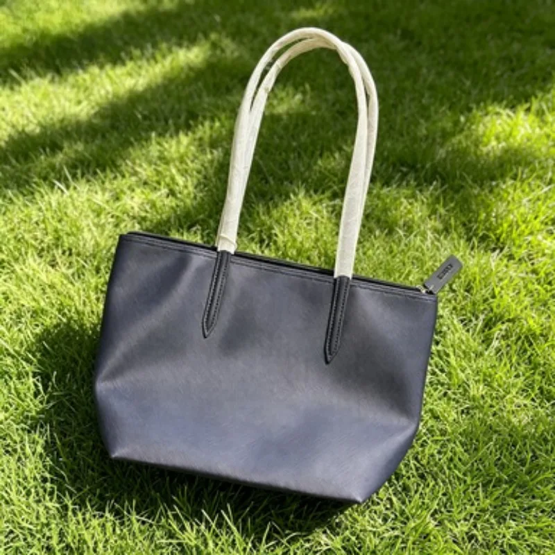 fashion-and-convenient-commuter-women's-bags-pvc-shopping-bags-single-shoulder-portable-tote-bags-dumpling-bags