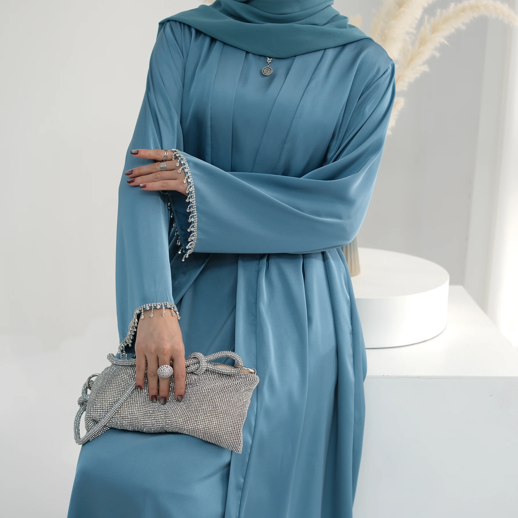 Luxury Beaded Dubai Abayas Set 3 Pieces Cardigan Robe+Inner Abaya+Crystal Chain Islamic Lady Clothes LR627＋LR635