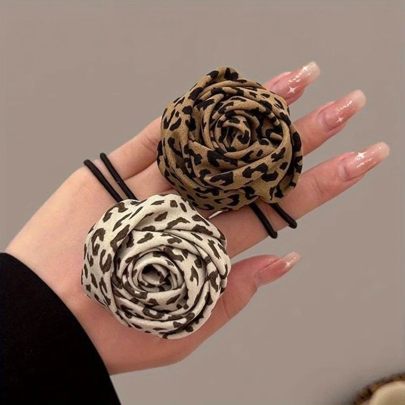 1/2 Stück Haargummis mit Leopardenmuster und Rosen – Beige, schwarzer Tiermuster, dehnbare, rutschfeste Haarbänder für Frauen, elastische Haar-Accessoires