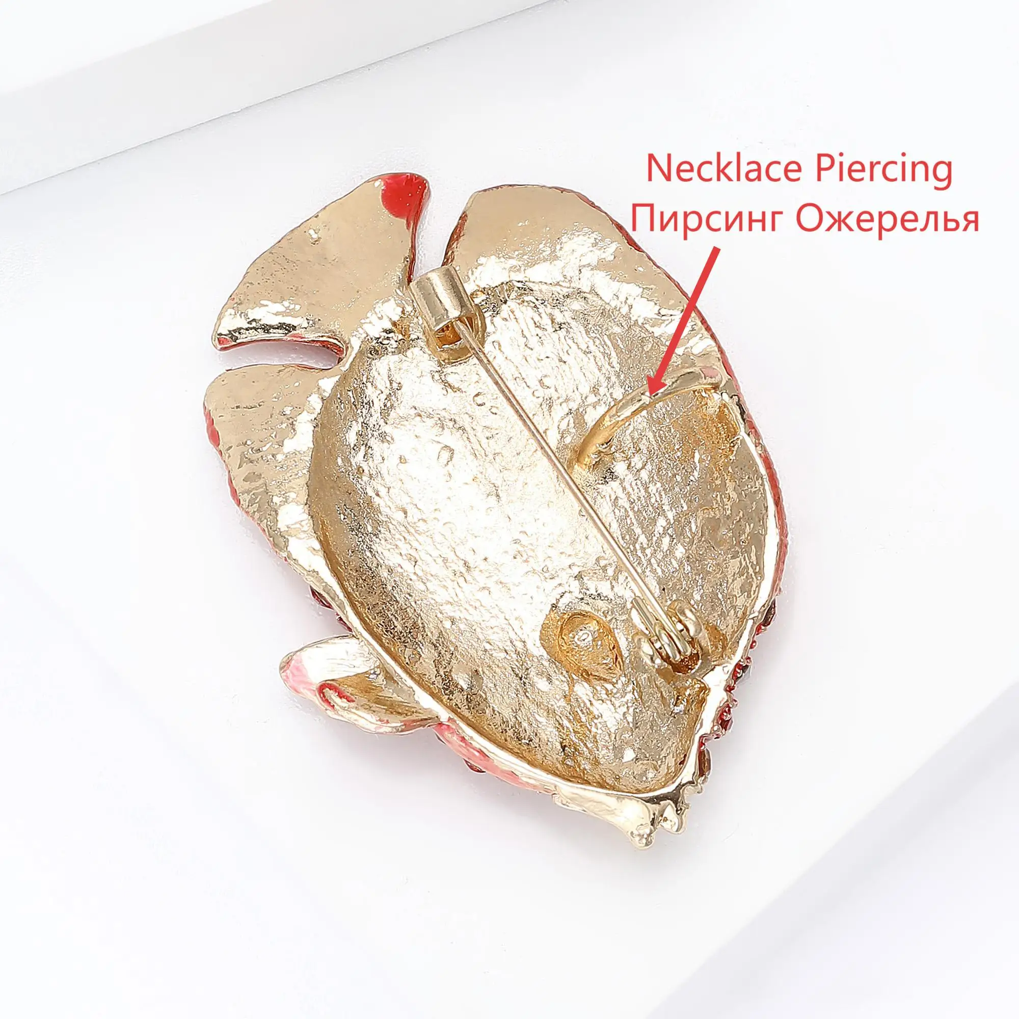 Beaut&Berry Cute Rhinestone Fish Brooches for Women Unisex Animal Pins Multi-color Available Casual Party Accessories Gifts