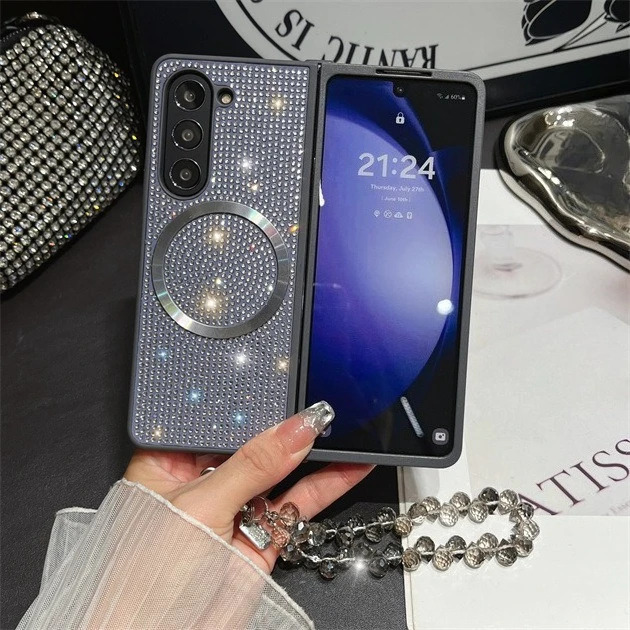 

Bling Crystal Diamond Phone Case Magnetic Cases For Galaxy Z Fold7 Fold6 5 4 3 Wireless Charging Cover