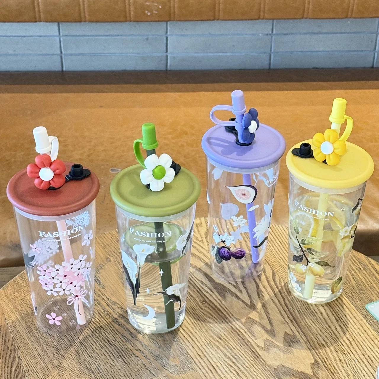 600ml Printed Straw Cup Large Capacity Plastic Cup Coffee Juice Cup with Lid Suitable for Office Sport Cycling Kitchen Accessory