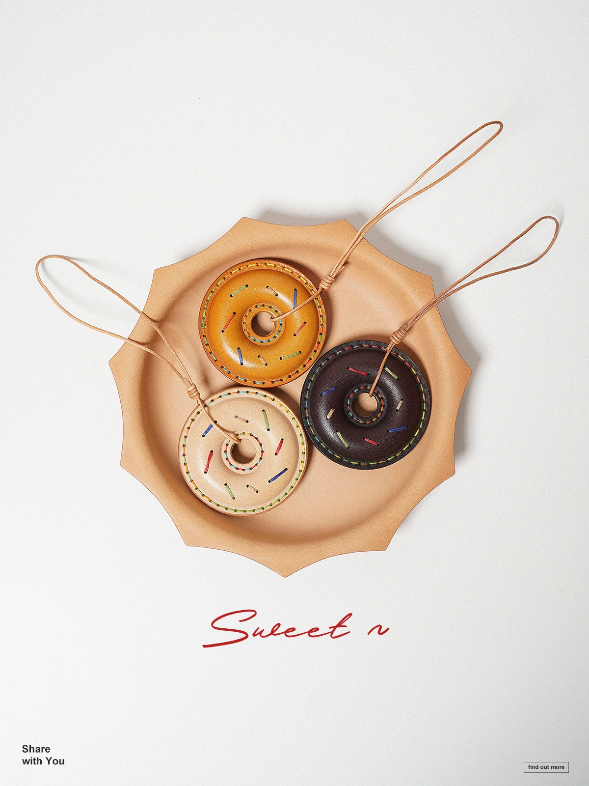 

Fun food series, handmade custom retro vegetable tanned cowhide three-dimensional donut, bag pendant