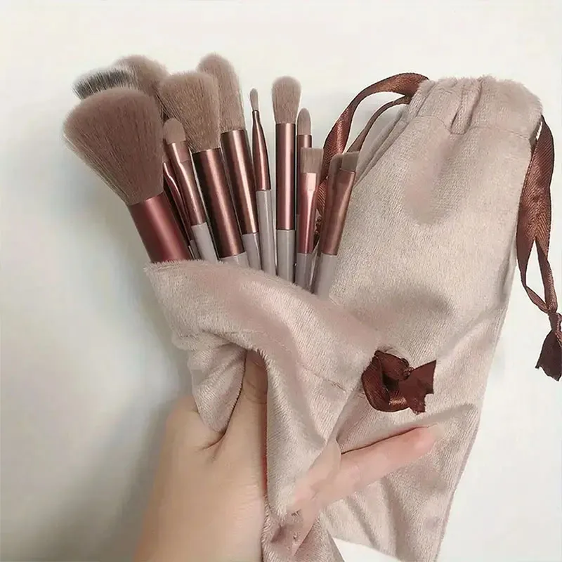 13pcs Makeup brush set 13 makeup brush set plus storage bag Non-shedding eyeshadow brush Soft ultra soft affordable brush Super